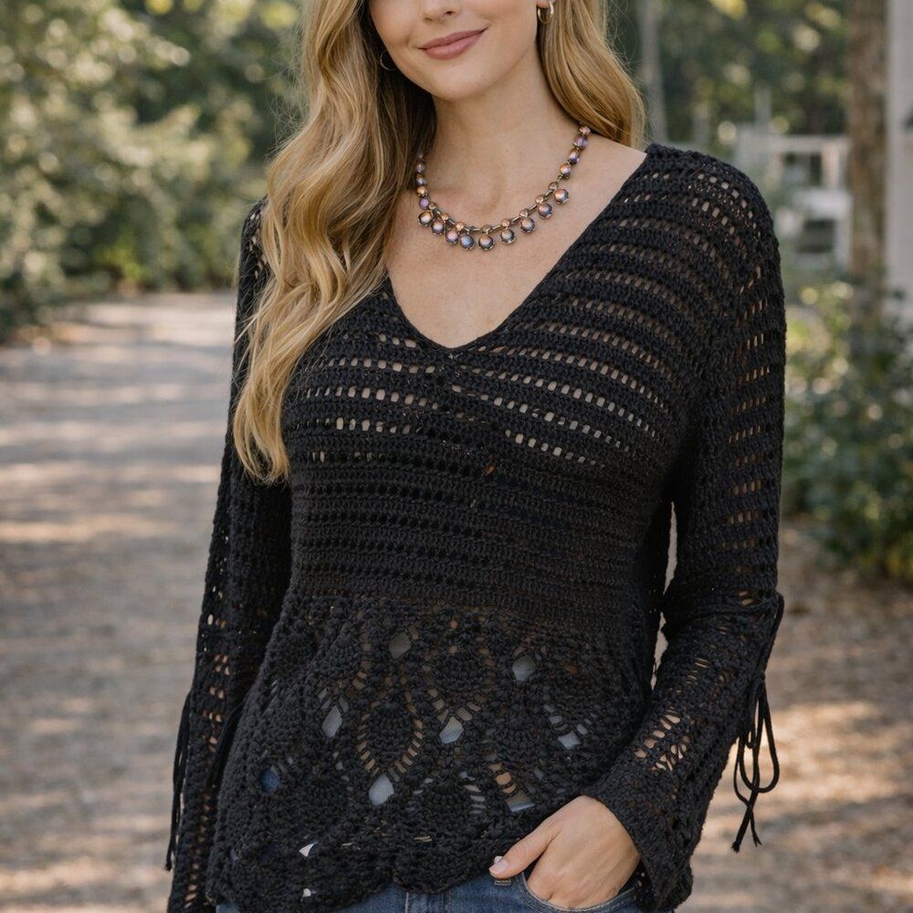 Cama Soi Black Crochet Boho Sweater Bell Sleeve Medium